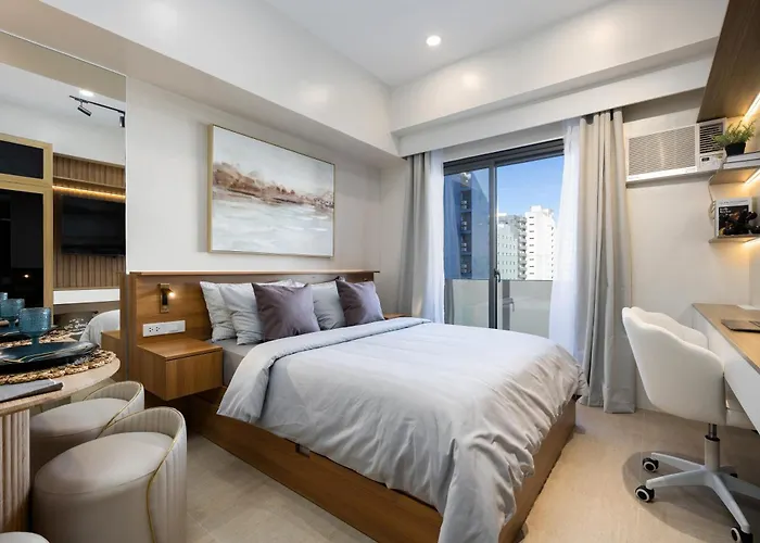 Nomads Den By Tony And Ola Aparthotel *