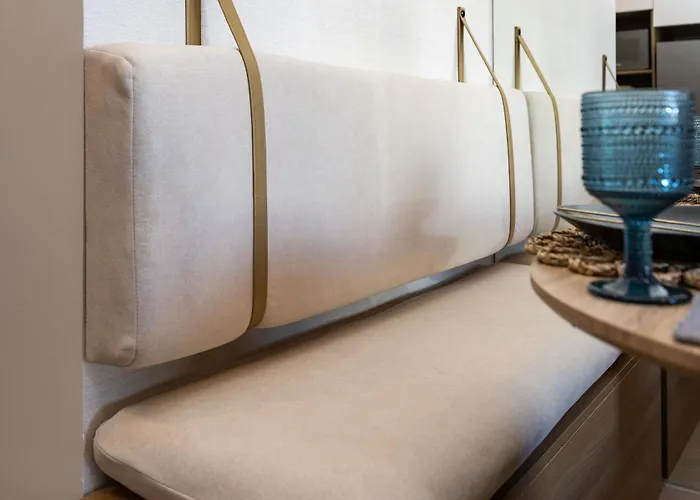 Nomads Den By Tony And Ola Aparthotel